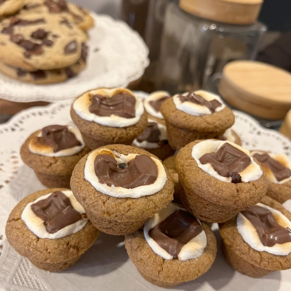 Morning Talk Cafe's mini s'mores cookies with melted chocolate and toasted marshmallow topping.